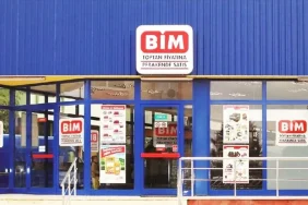 bim-den-sektorunde-bir-ilk-dikey-dizi-serisi-mahalle-yayinda-1782977645