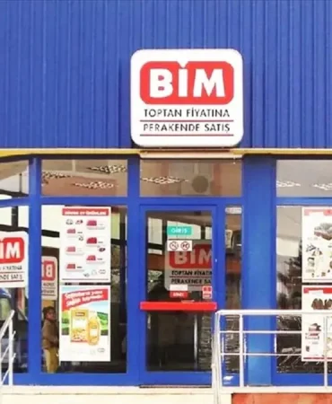 bim-den-sektorunde-bir-ilk-dikey-dizi-serisi-mahalle-yayinda-1782977645