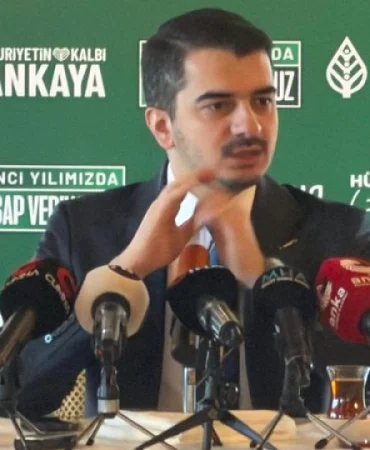 cankaya-belediye-baskani-esenboga-da-gozaltina-alindi-1783785262