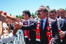 chobani-ceo-su-hamdi-ulukaya-dan-erzincanspor-a-destek-1782893322