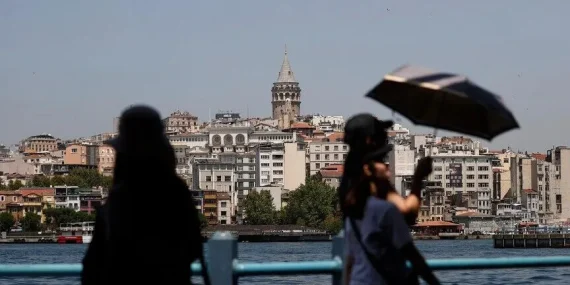 İstanbul Valiliği’nden öğleye sıcak hava ikazı