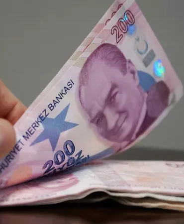 tum-odemeler-degisiyor-iste-65-yas-ayligi-engelli-maasi-ve-evde-bakim-yardiminda-zamli-ucretler-1783068644