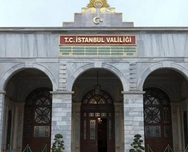 valilik-duyurdu-istanbul-da-havai-fisek-satisi-yasaklandi-1782905917