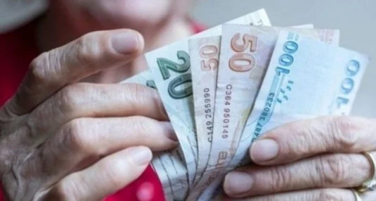 Yaşlı ve engelli aylıkları ödenmeye başlandı